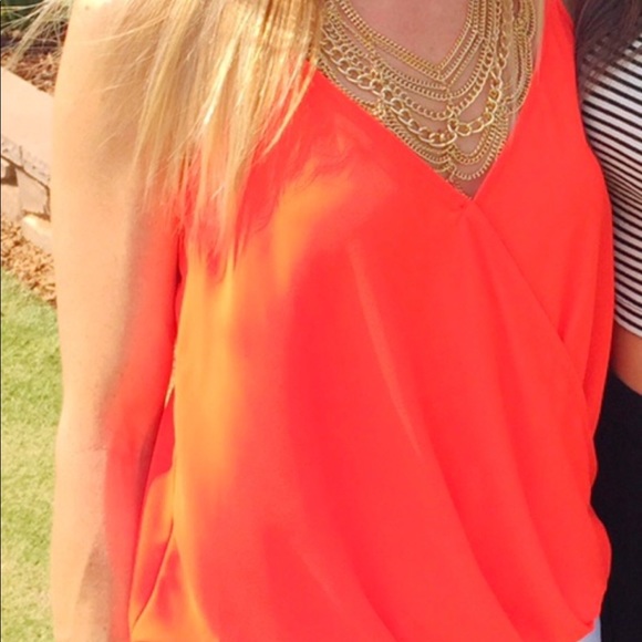 🧚🏼‍♂️ Top - Picture 5 of 6